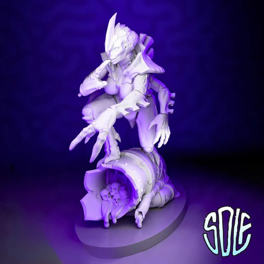 Broodqueen - Alien Hive Matriarch | Compatible with W40K/WG/SF